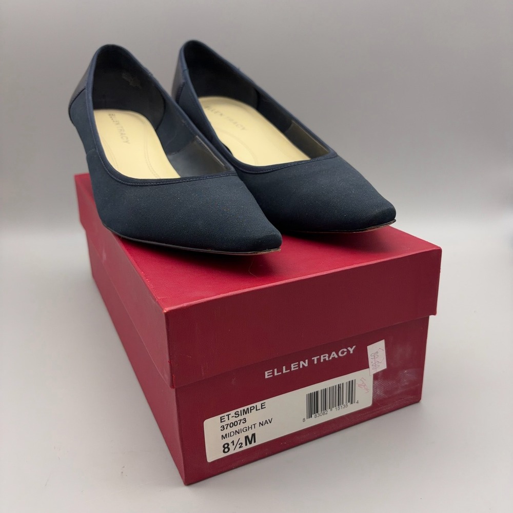 Ellen Tracy Pumps Women 8.5M Midnight Navy Pointed Toe Kitten Heel Professional